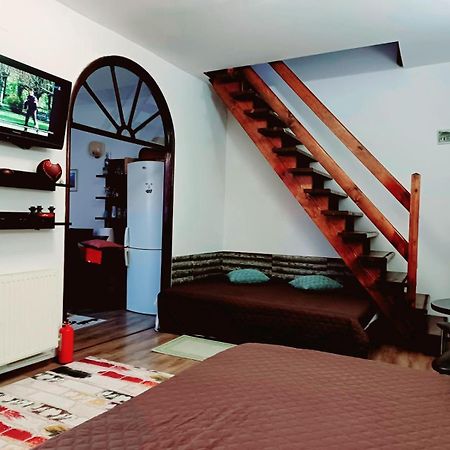 בראשוב Lovely Central Apartment מראה חיצוני תמונה
