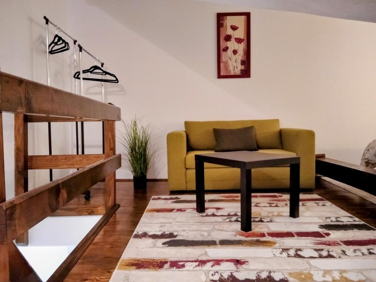 בראשוב Lovely Central Apartment מראה חיצוני תמונה